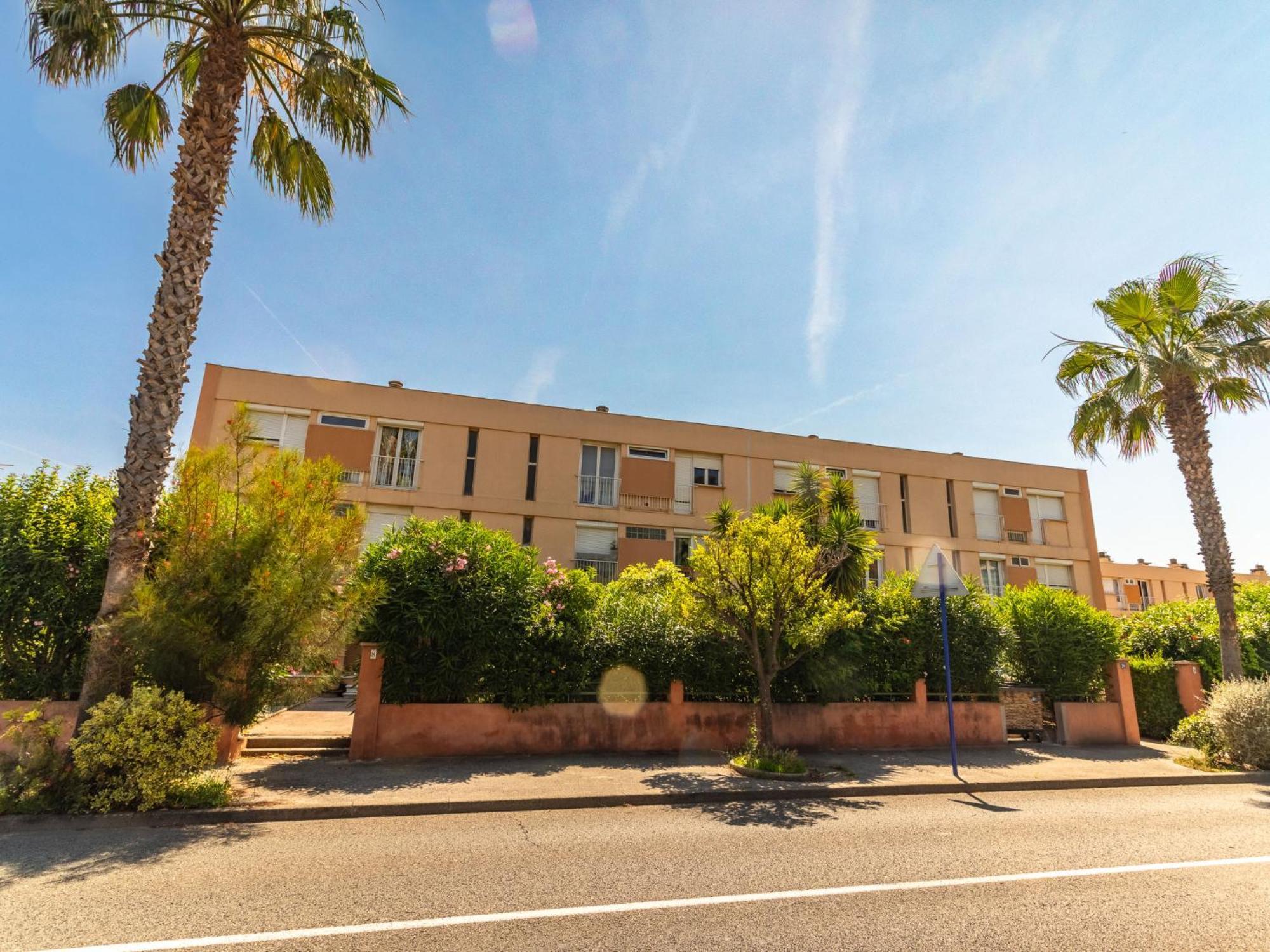 Apartment Les Ilaires By Interhome Le Lavandou Exterior foto
